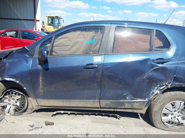 Chevrolet TRAX LS 2018 3GNCJKSB2JL373590 Image 13