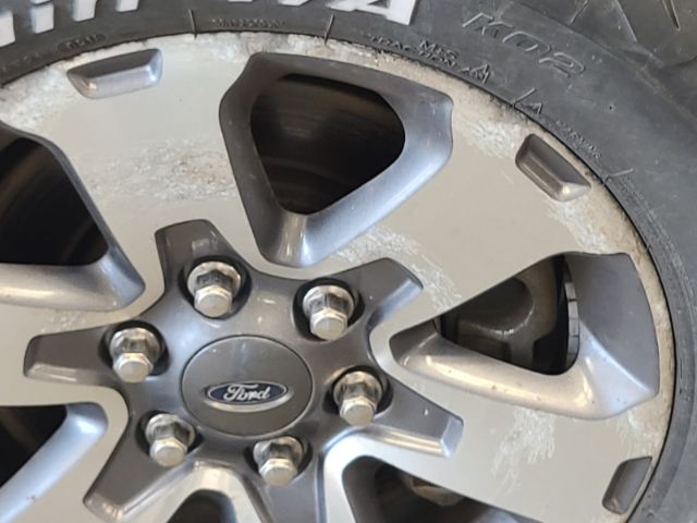 1FTFX1E5XKKD17372 Ford F-150 Xl