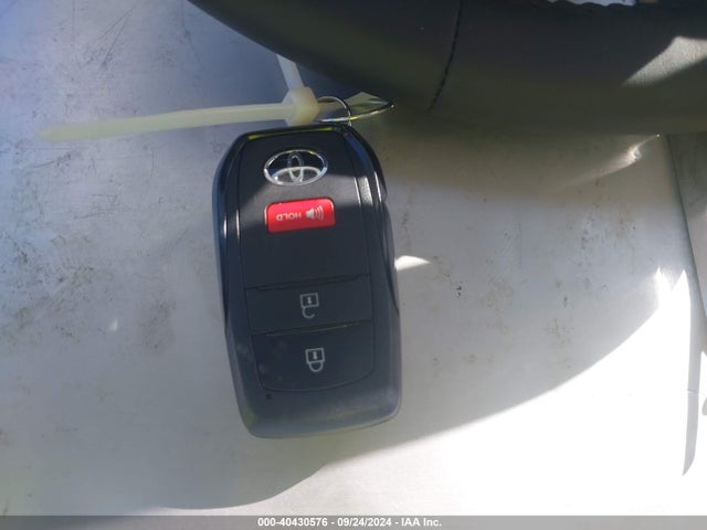 Toyota Prius Le 2024 JTDACAAU4R3026843 Image 11