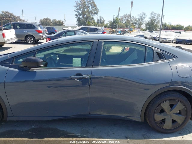 Toyota Prius Le 2024 JTDACAAU4R3026843 Image 15