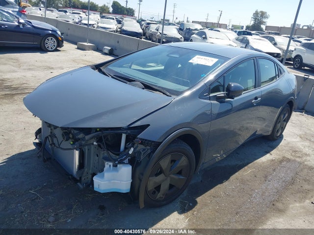Toyota Prius Le 2024 JTDACAAU4R3026843 Image 2