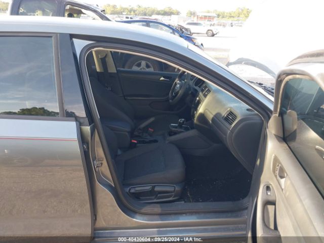 3VW2K7AJ6FM213086 Volkswagen Jetta 2.0l S