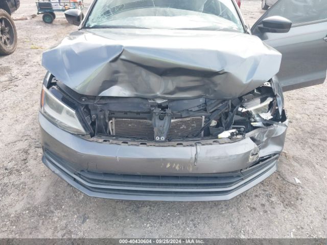 3VW2K7AJ6FM213086 Volkswagen Jetta 2.0l S