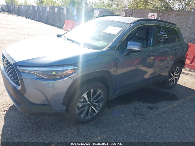 Toyota Corolla Cross Xle 2024 7MUEAAAG4RV074378 Image 2