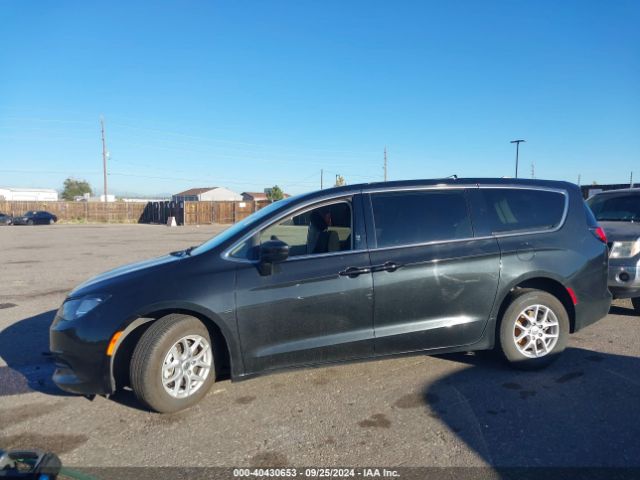 2C4RC1CG0NR235640 Chrysler Voyager Lx
