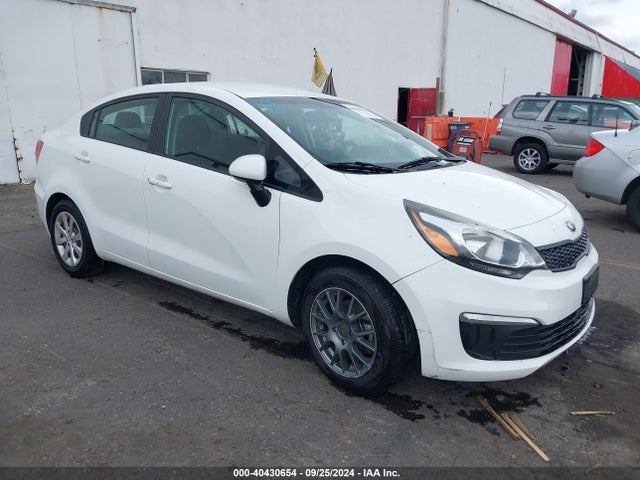 2016 KNADM4A30G6586919 main image
