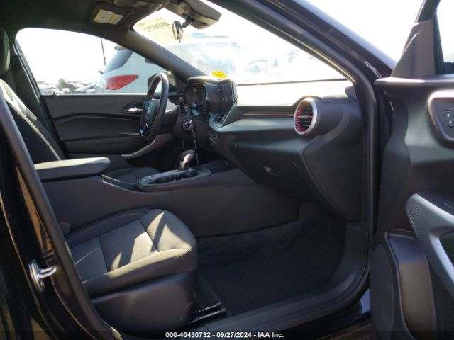 KL77LGE2XRC137853 Chevrolet Trax Fwd 1rs