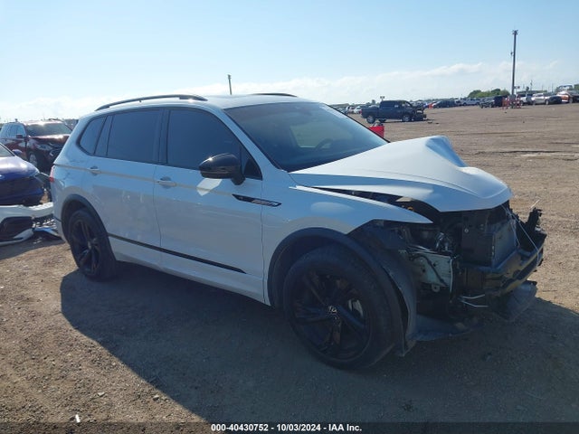 3VVCB7AX0PM052474 Volkswagen Tiguan 2.0t Se R-line Black
