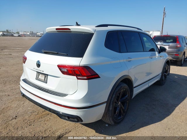 3VVCB7AX0PM052474 Volkswagen Tiguan 2.0t Se R-line Black