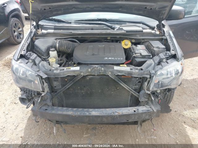 2C4RDGEG5JR300988 Dodge Grand Caravan Gt