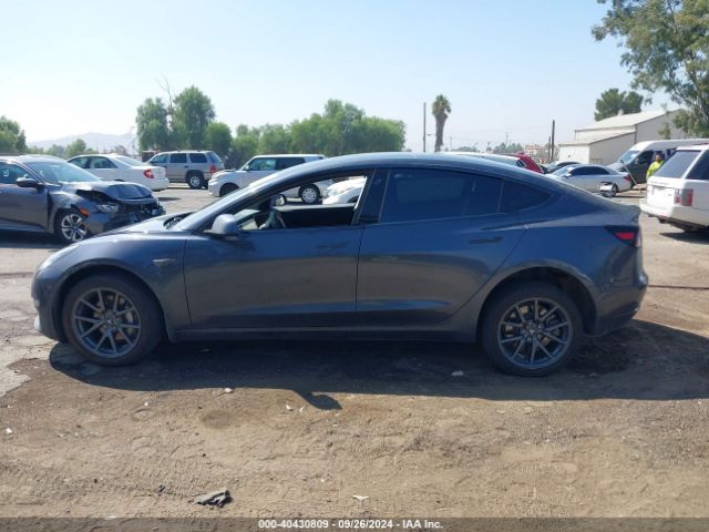 5YJ3E1EB1KF432647 Tesla Model 3 Long Range/performance