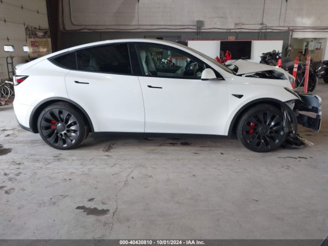 7SAYGDEF6NF457412 Tesla Model Y Performance Dual Motor All-wheel Drive