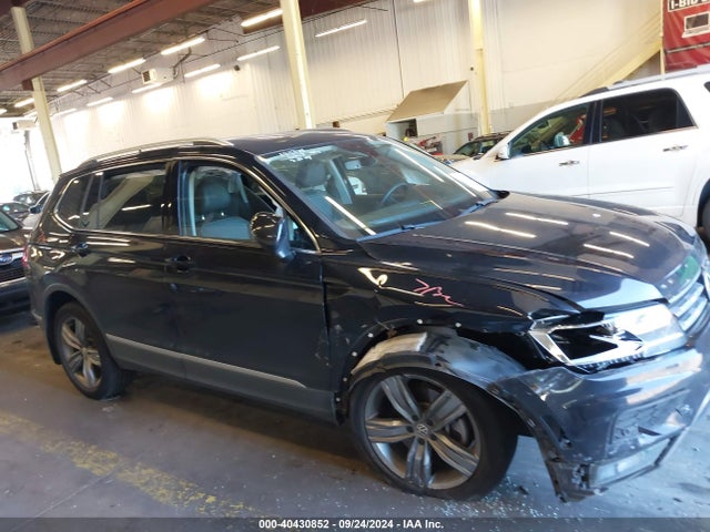 3VV2B7AXXMM136616 Volkswagen Tiguan 2.0t Se/2.0t Se R-line Black/2.0t Sel
