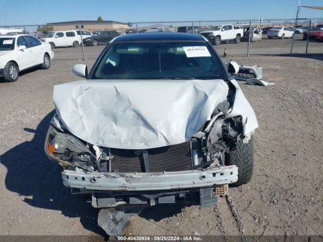 JTKJF5C74FJ001933 Scion TC