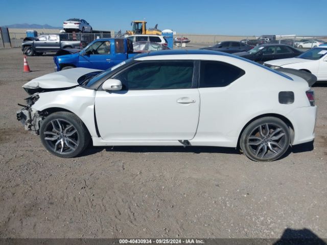 JTKJF5C74FJ001933 Scion TC