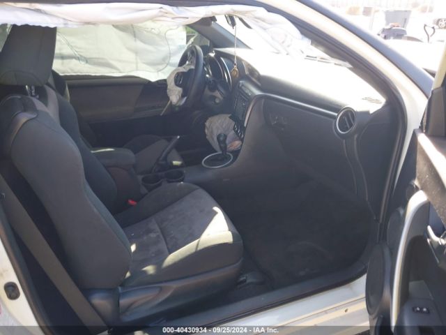JTKJF5C74FJ001933 Scion TC