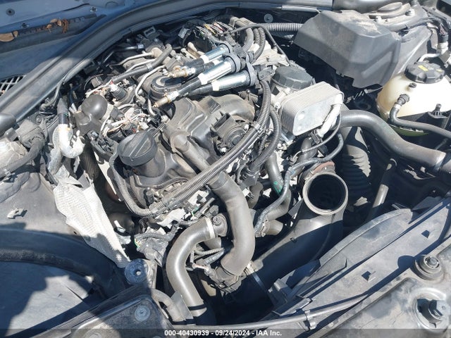 BMW 320i 2016 WBA8E1G57GNT38193 Image 15