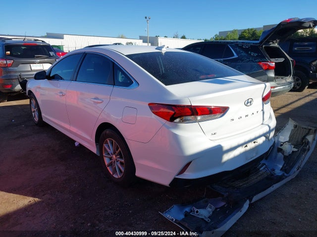 Hyundai SONATA SE 2019 5NPE24AF2KH755215 Image 3