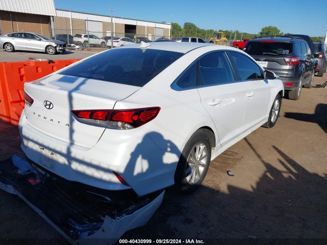 Hyundai SONATA SE 2019 5NPE24AF2KH755215 Image 4