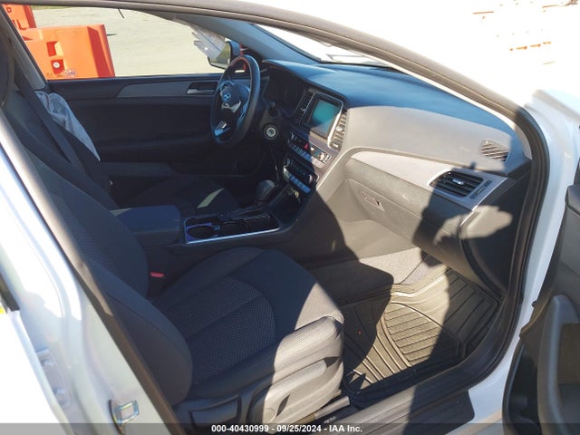 Hyundai SONATA SE 2019 5NPE24AF2KH755215 Image 5