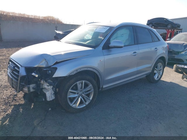 WA1BCCFS8JR016383 Audi Q3 2.0t Premium/2.0t Sport Premium