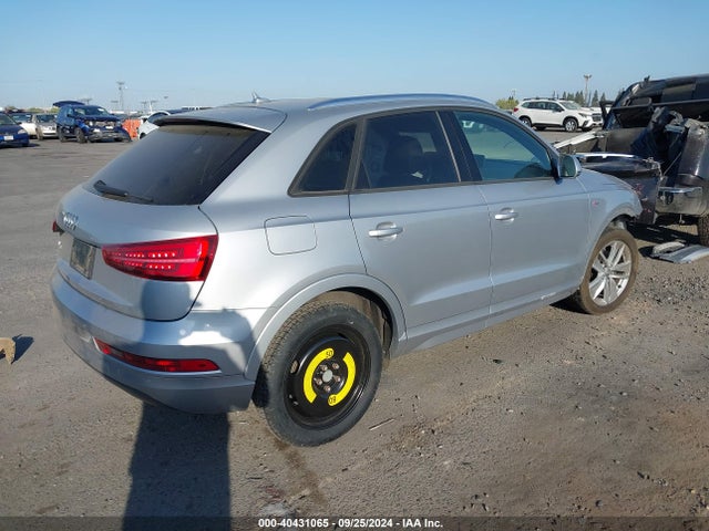 WA1BCCFS8JR016383 Audi Q3 2.0t Premium/2.0t Sport Premium