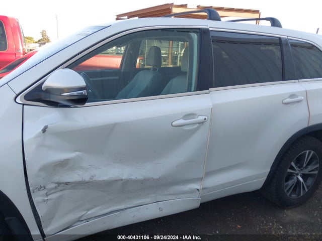 5TDBZRFH8HS386496 Toyota Highlander Le