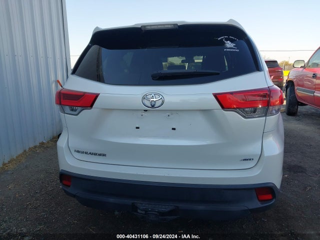 5TDBZRFH8HS386496 Toyota Highlander Le