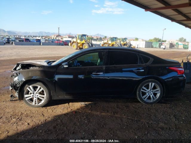 1N4BL3AP3HC145689 Nissan Altima 3.5 Sl
