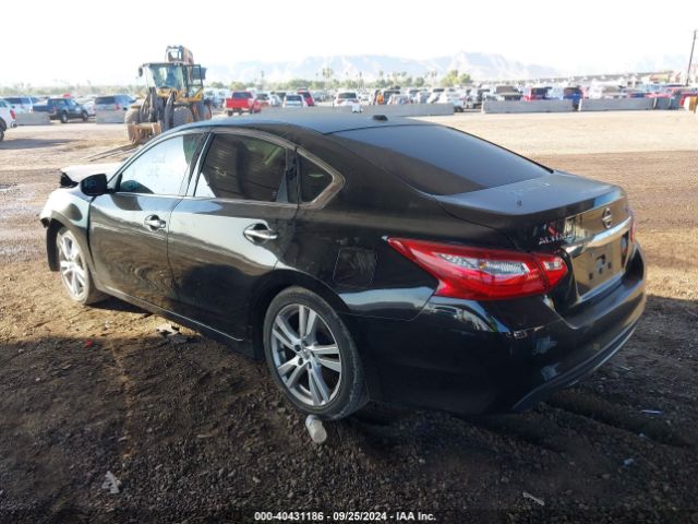 1N4BL3AP3HC145689 Nissan Altima 3.5 Sl