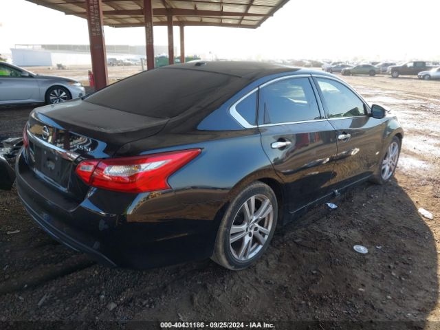 1N4BL3AP3HC145689 Nissan Altima 3.5 Sl