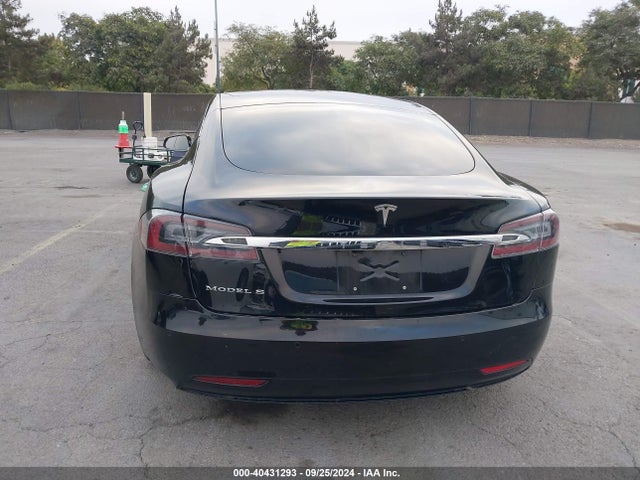 Tesla Model S 60/70/75/85 2016 5YJSA1E17GF141642 Image 16