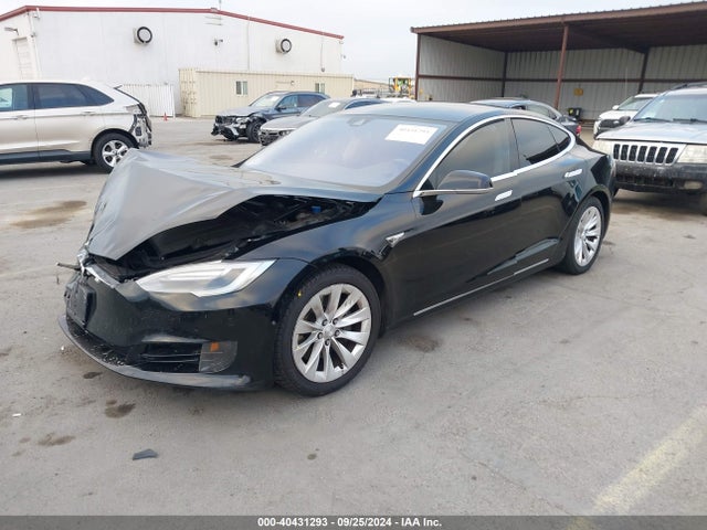 2016 TESLA MODEL S 5YJSA1E17GF141642 Photo 1