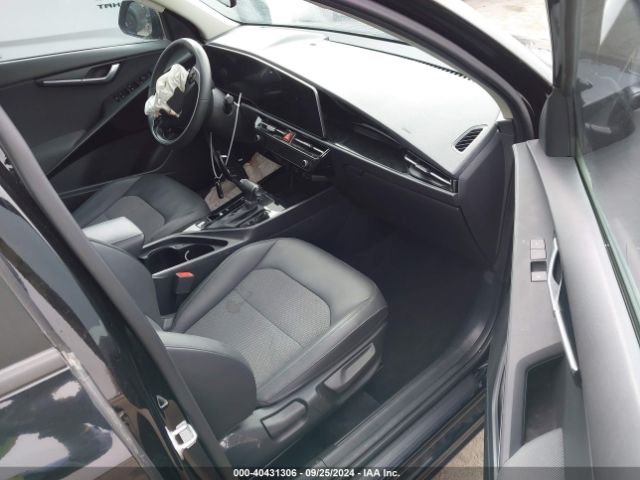 KNDCR3LE0P5059204 KIA NIRO EX