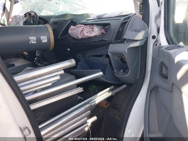 Ford Transit-250 2019 1FTYR1YM2KKA04922 Image 5