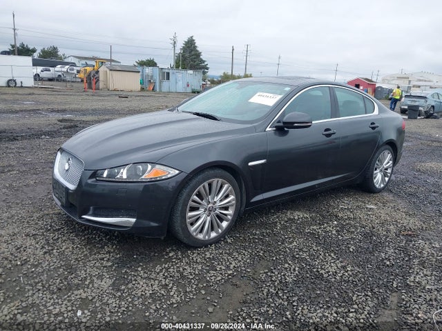 2012 JAGUAR XF SAJWA0HB7CLS42186 Photo 1
