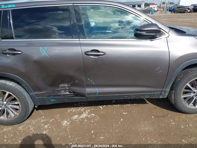 Toyota Highlander Xle 2019 5TDKZRFH6KS559553 Image 13
