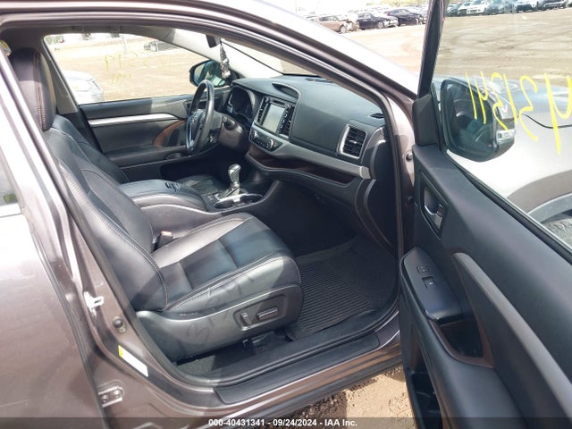 Toyota Highlander Xle 2019 5TDKZRFH6KS559553 Image 5