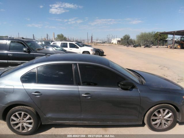 3VWD17AJ2FM291621 Volkswagen Jetta 1.8t Se