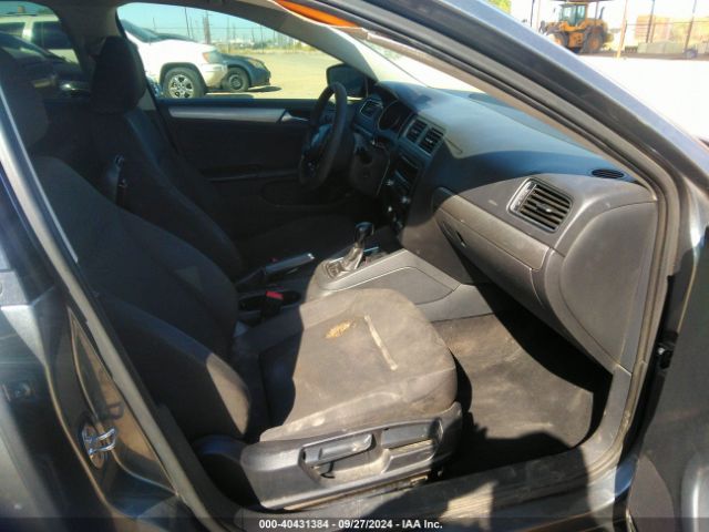 3VWD17AJ2FM291621 Volkswagen Jetta 1.8t Se
