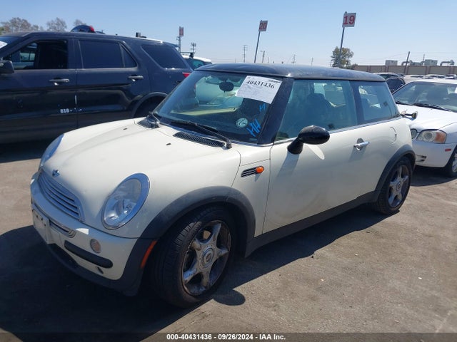 2004 MINI COOPER WMWRC33444TJ62133 Photo 1