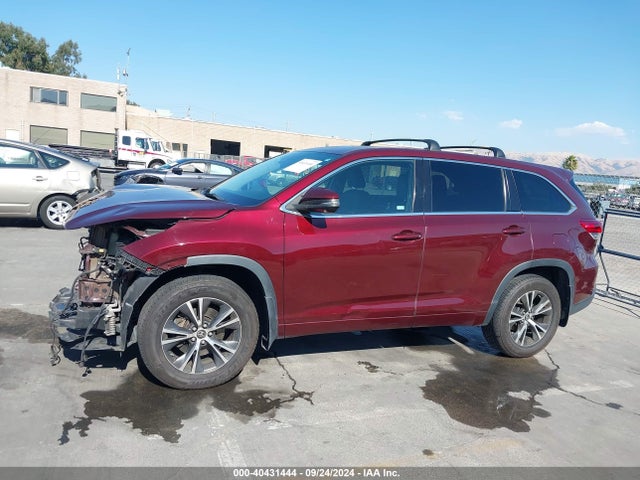 Toyota Highlander Le 2017 5TDBZRFH5HS467004 Image 15
