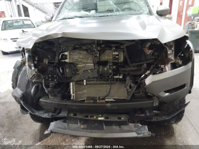 1N6ED1EK2NN648652 Nissan Frontier Sv 4x4