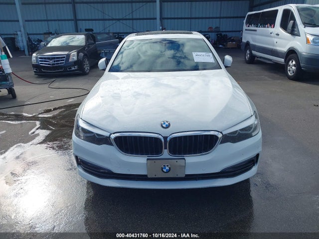 WBAJA7C39HG905594 BMW 530i Xdrive