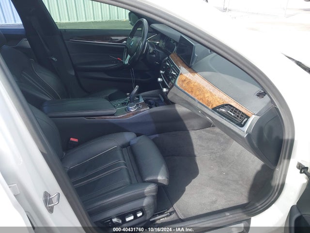 WBAJA7C39HG905594 BMW 530i Xdrive