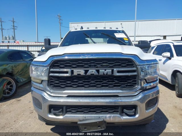 3C6UR5CL1NG366599 RAM 2500 Tradesman  4x4 6'4 Box