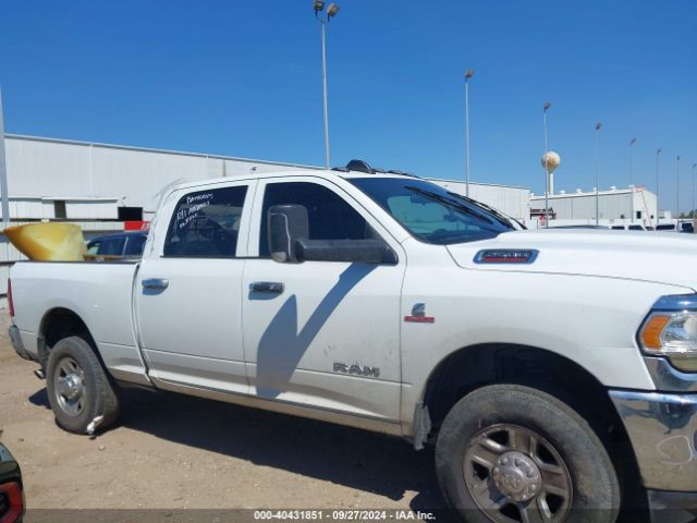 3C6UR5CL1NG366599 RAM 2500 Tradesman  4x4 6'4 Box