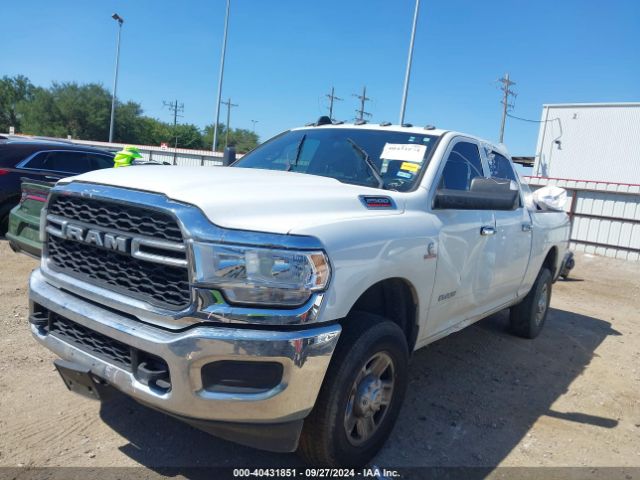 3C6UR5CL1NG366599 RAM 2500 Tradesman  4x4 6'4 Box