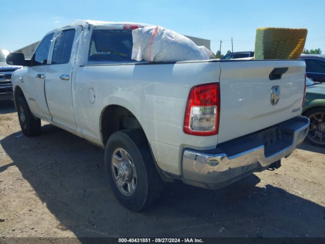 3C6UR5CL1NG366599 RAM 2500 Tradesman  4x4 6'4 Box