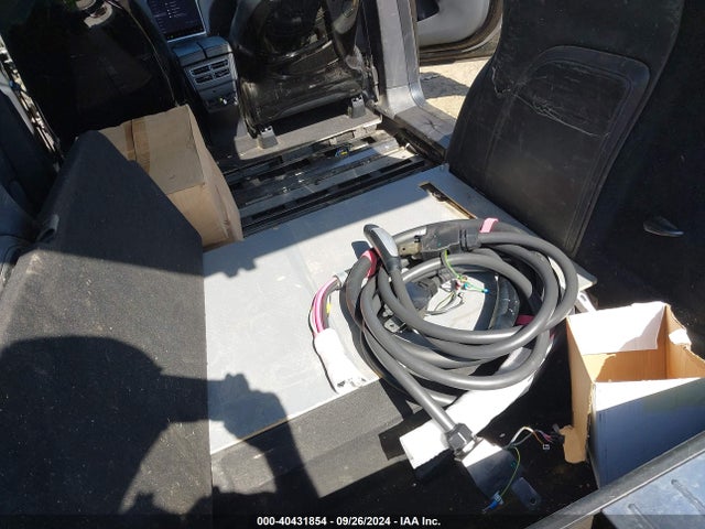 Tesla Model X 60d/70d/75d/90d 2016 5YJXCAE21GF001711 Image 12